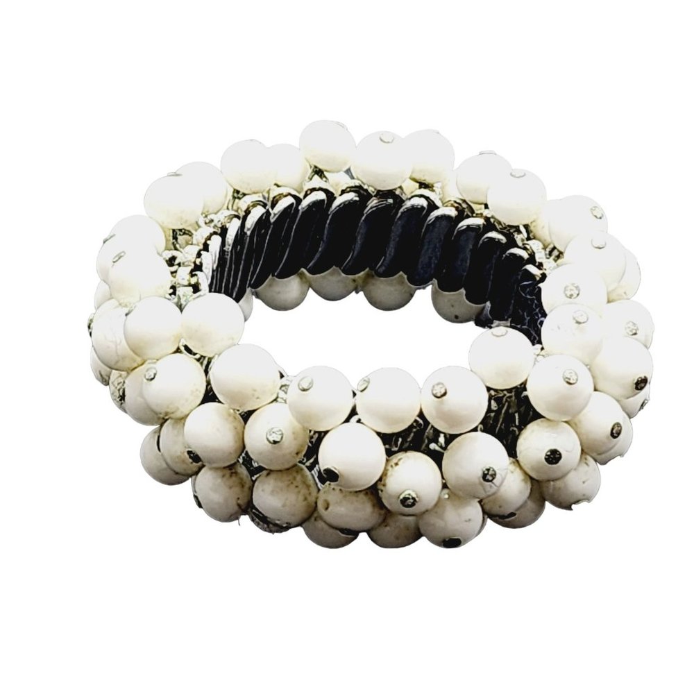 Vintage Milk Glass Chacha Expansion Bracelet (A1873)